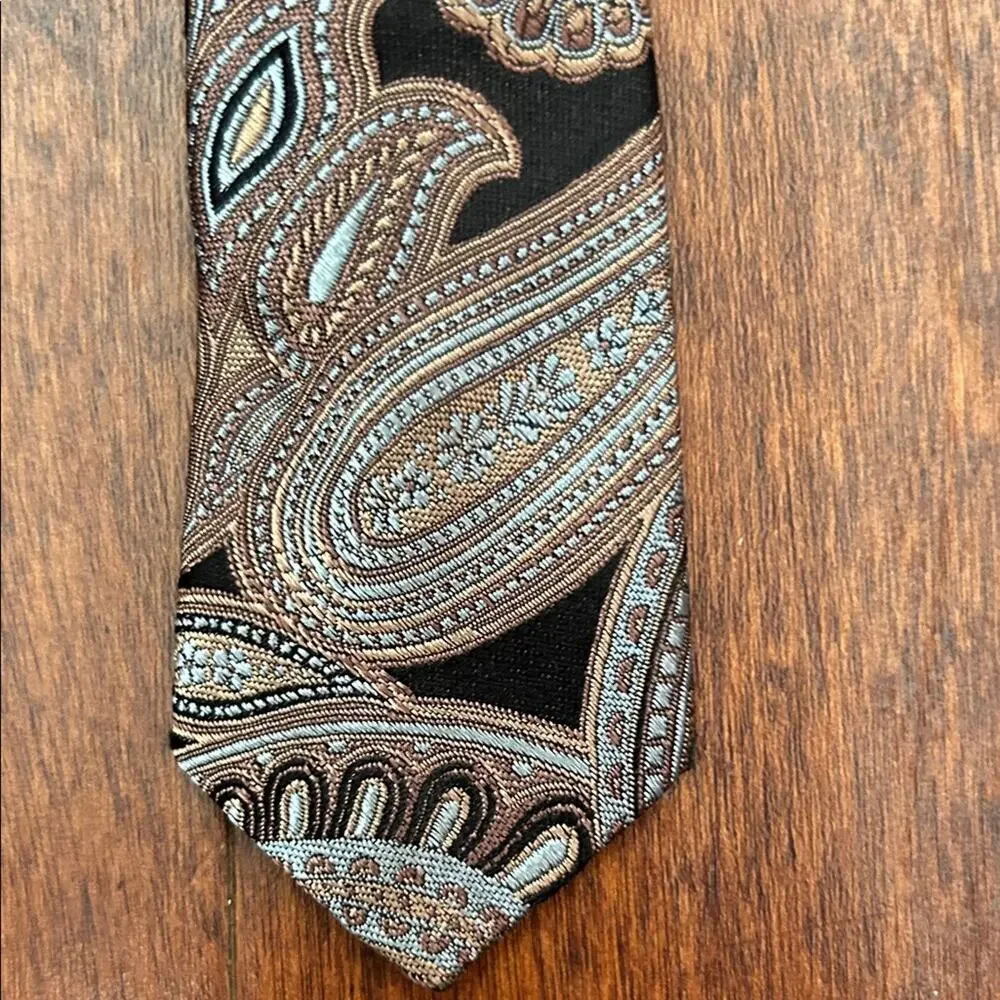 Sophisticated Ike Behar Woven Paisley Tie in Black, Brown and Blue, 100% Silk